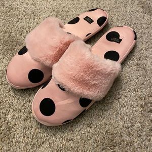 PINK VS House Slippers Pink Polka Dot